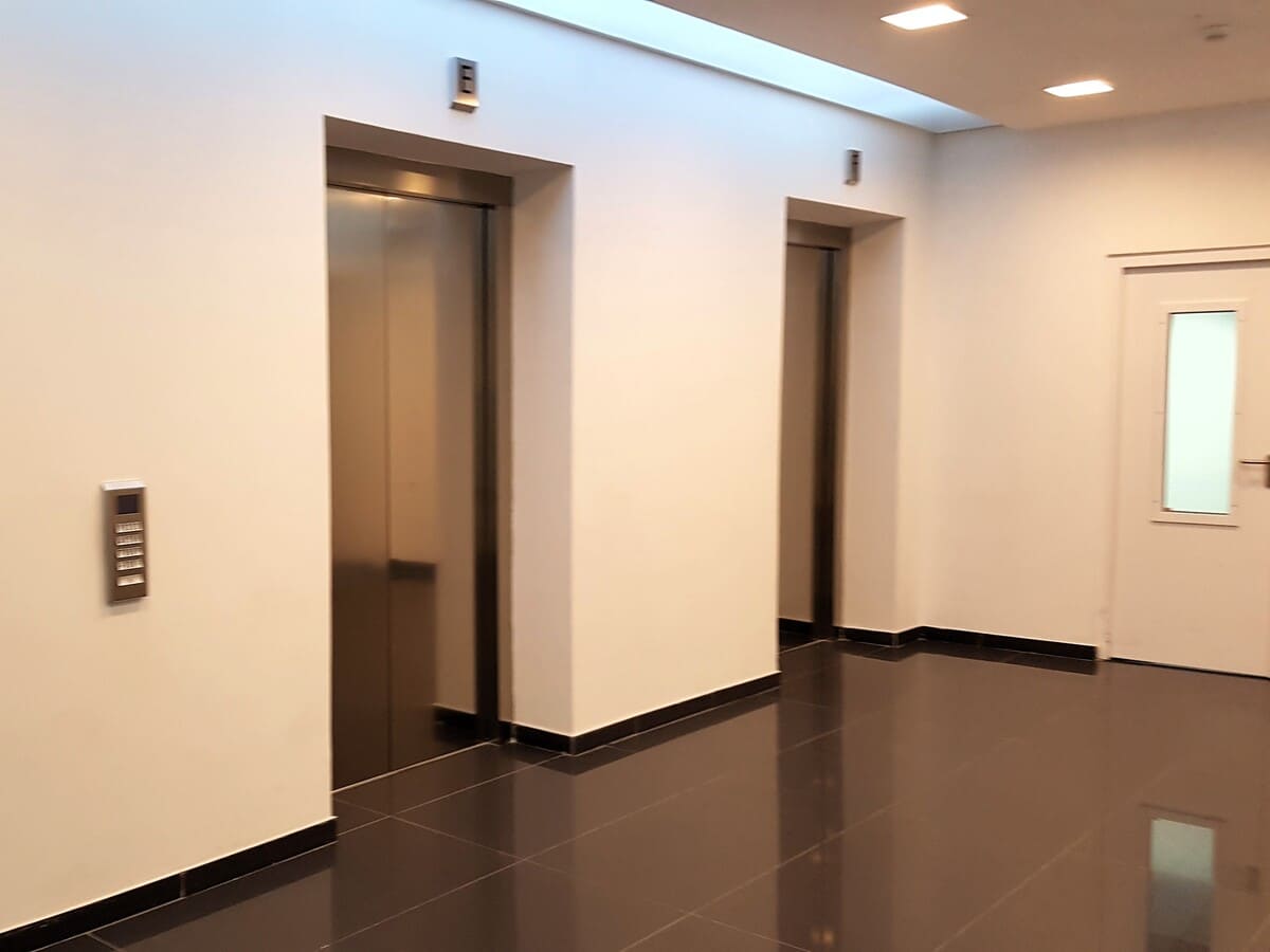 Офисы от 950 до 1100 кв.м. в аренду и продажу в Москве и Московской области